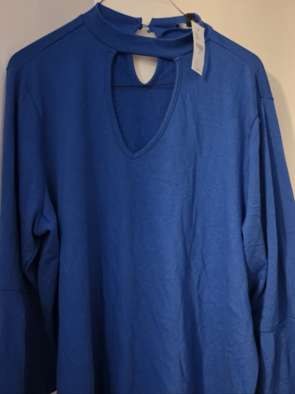 Women’s Blue Neck V-Cut Choker Shirt. 26/28. Lane Bryant NWT
